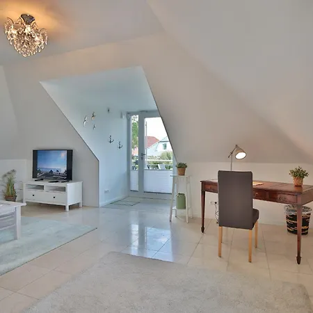 Domizil Am Eschenweg 5 Domizil Am Eschenweg 5 Ostseerauschen * Scharbeutz